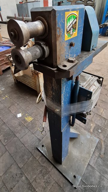Vykružovací stroj na plech, motorový - chybí motor  (14859 - pridat - Vykružovací stroj na plech, motorový - chybí motor (8).jpg)